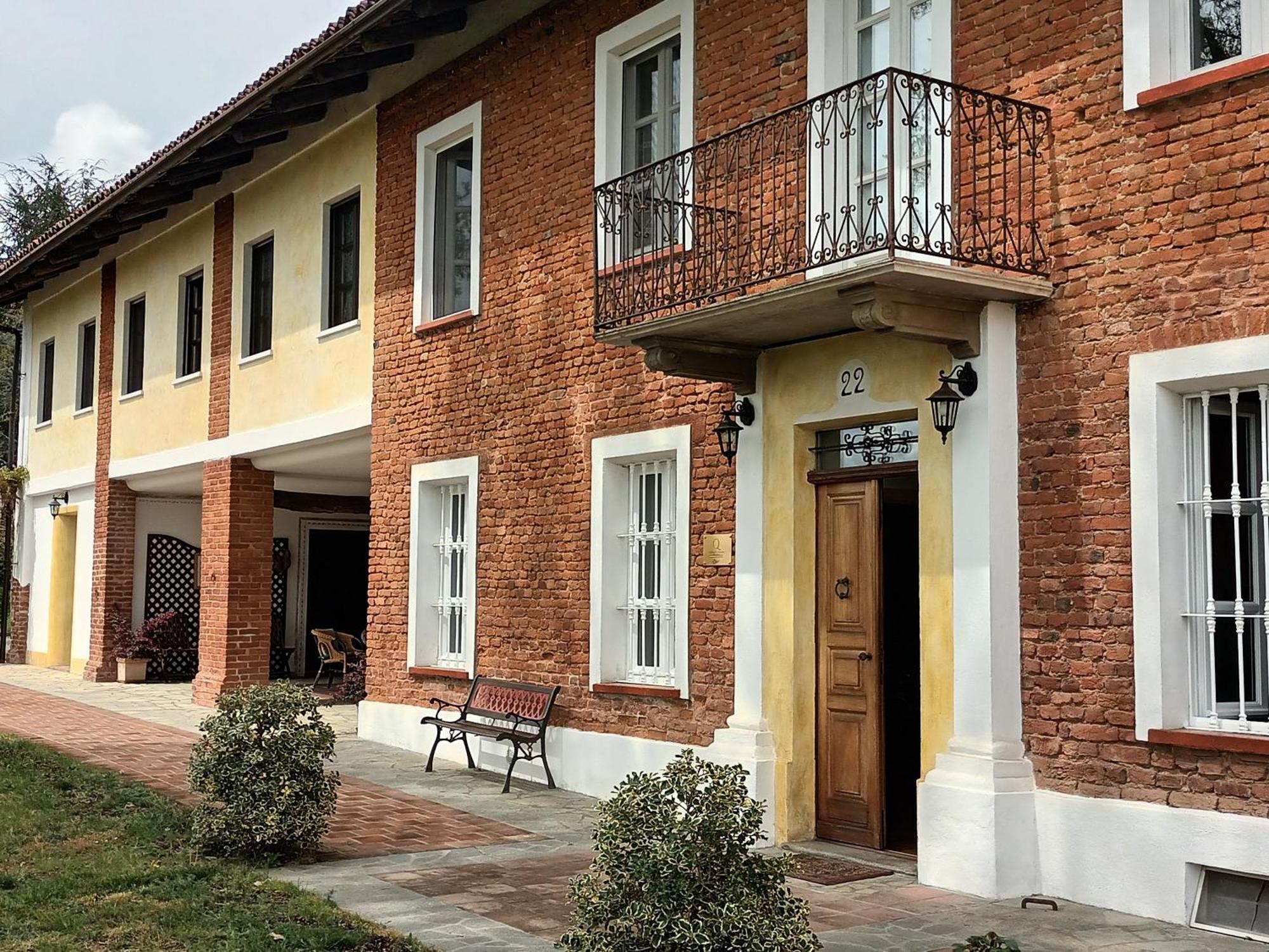 Guest House La Carolina Tigliole المظهر الخارجي الصورة